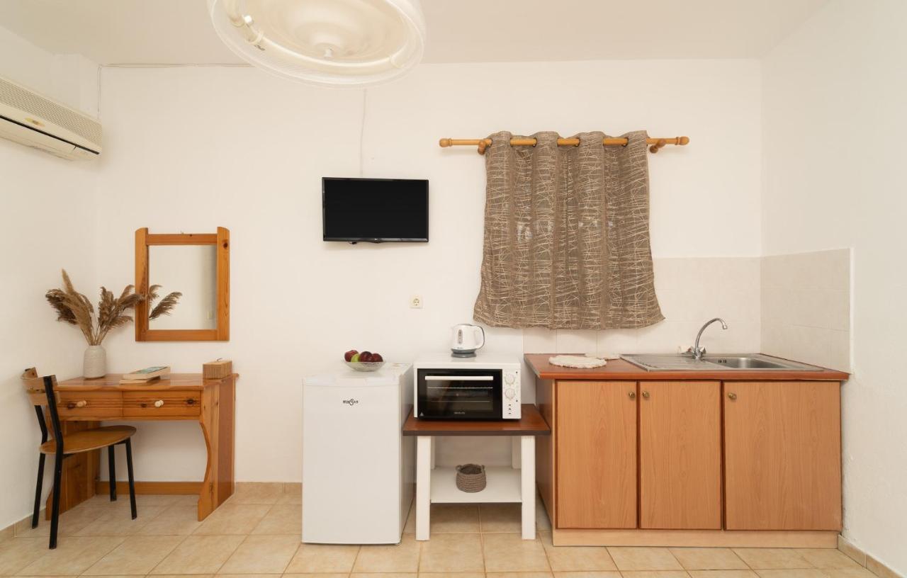 Tsimiklis Apartments فينيكونتا المظهر الخارجي الصورة