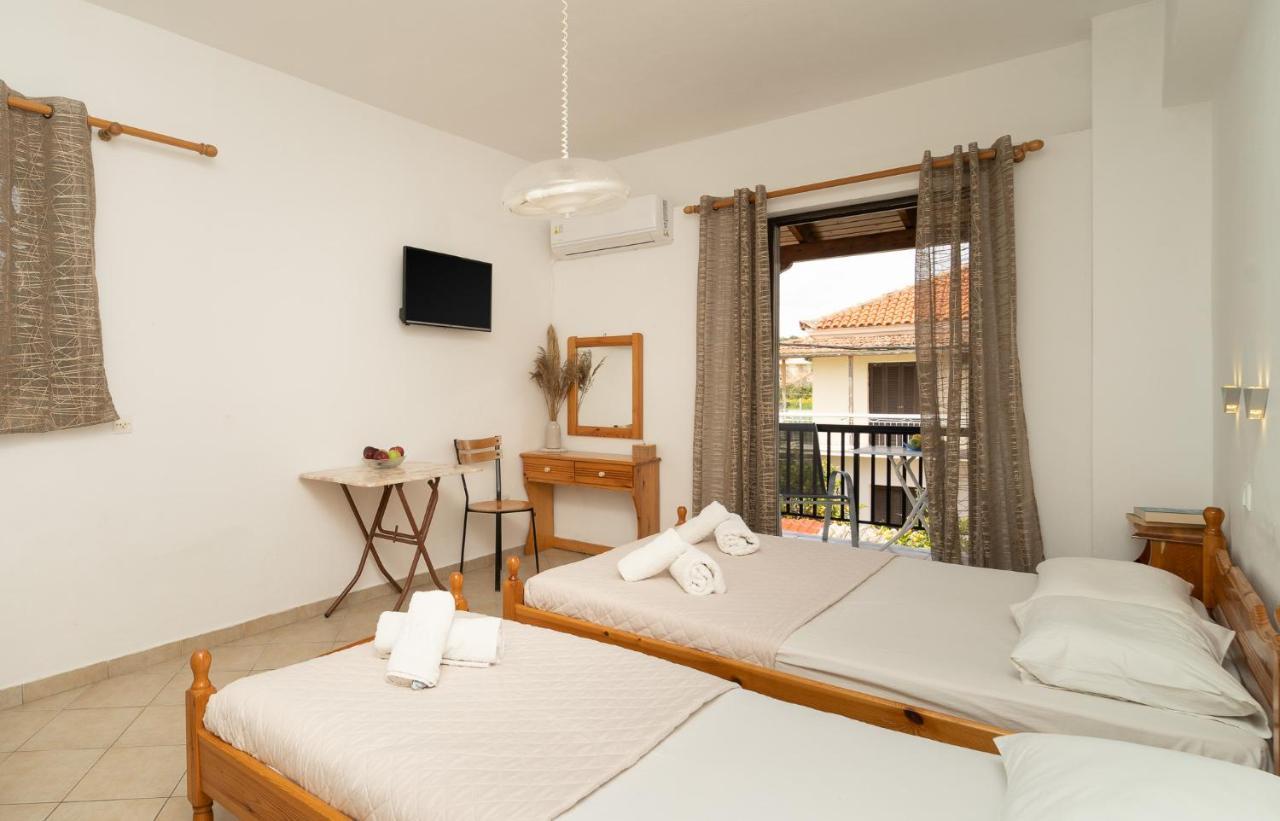Tsimiklis Apartments فينيكونتا المظهر الخارجي الصورة