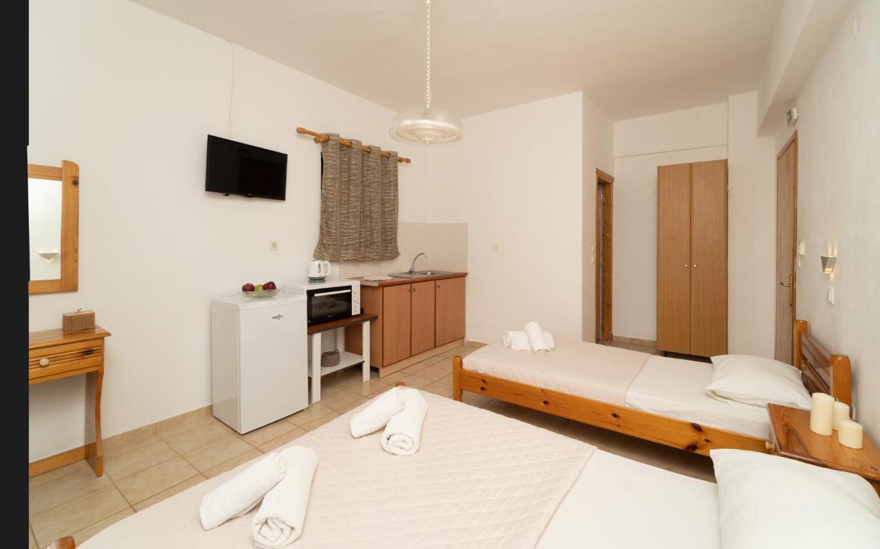Tsimiklis Apartments فينيكونتا المظهر الخارجي الصورة