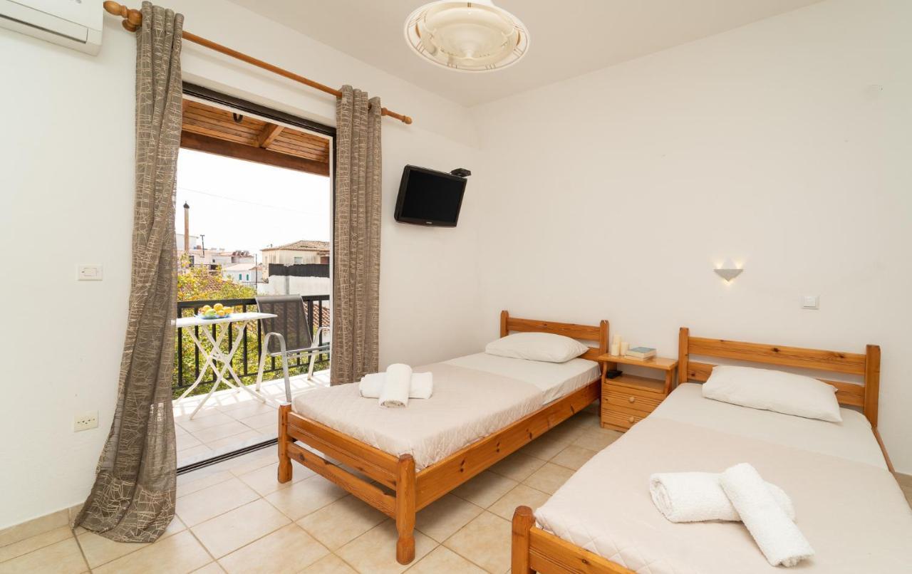 Tsimiklis Apartments فينيكونتا المظهر الخارجي الصورة