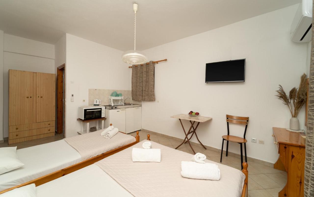 Tsimiklis Apartments فينيكونتا المظهر الخارجي الصورة